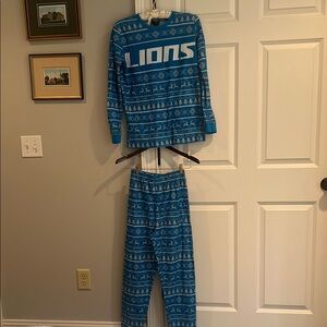 Detroit Lions Fleece Holiday  Kids Pajamas. Great condition.